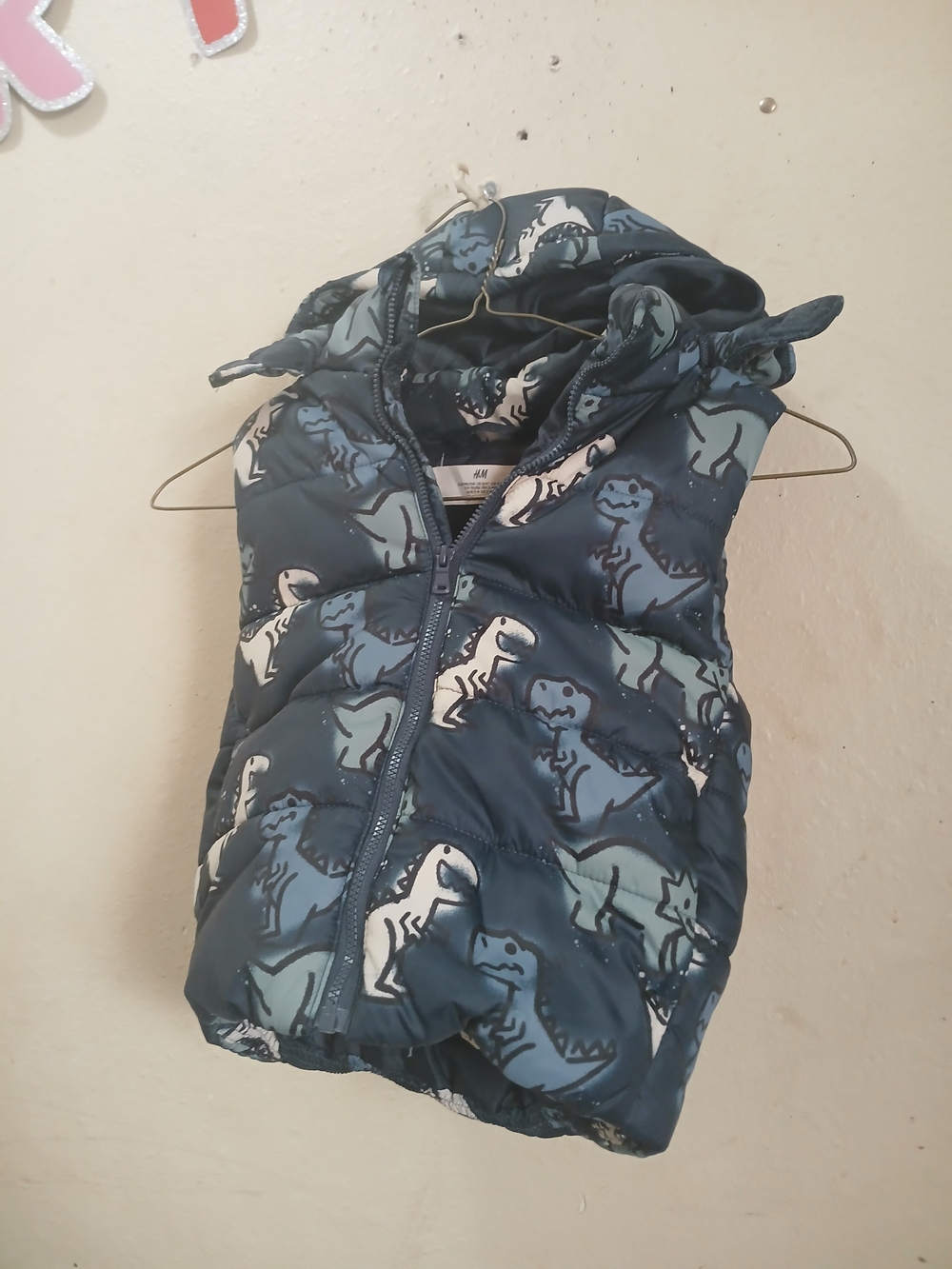 H&M Blue Dino Print Puffer Vest Size 3T& 4T